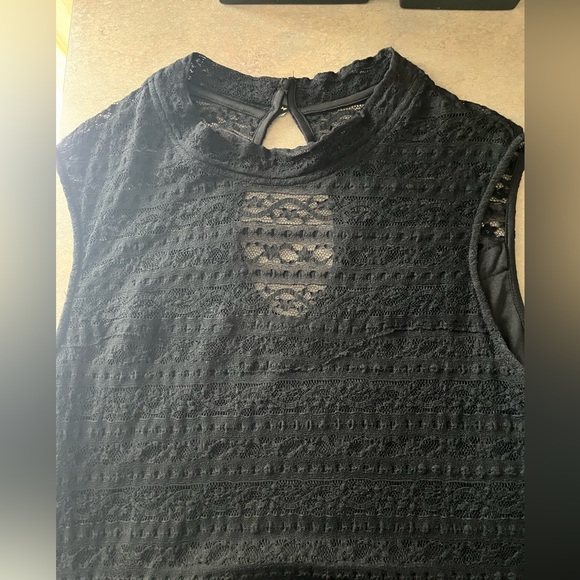 Guess dress-Lace with attached lining from the bust down-size 14 US - Picture 3 of 10